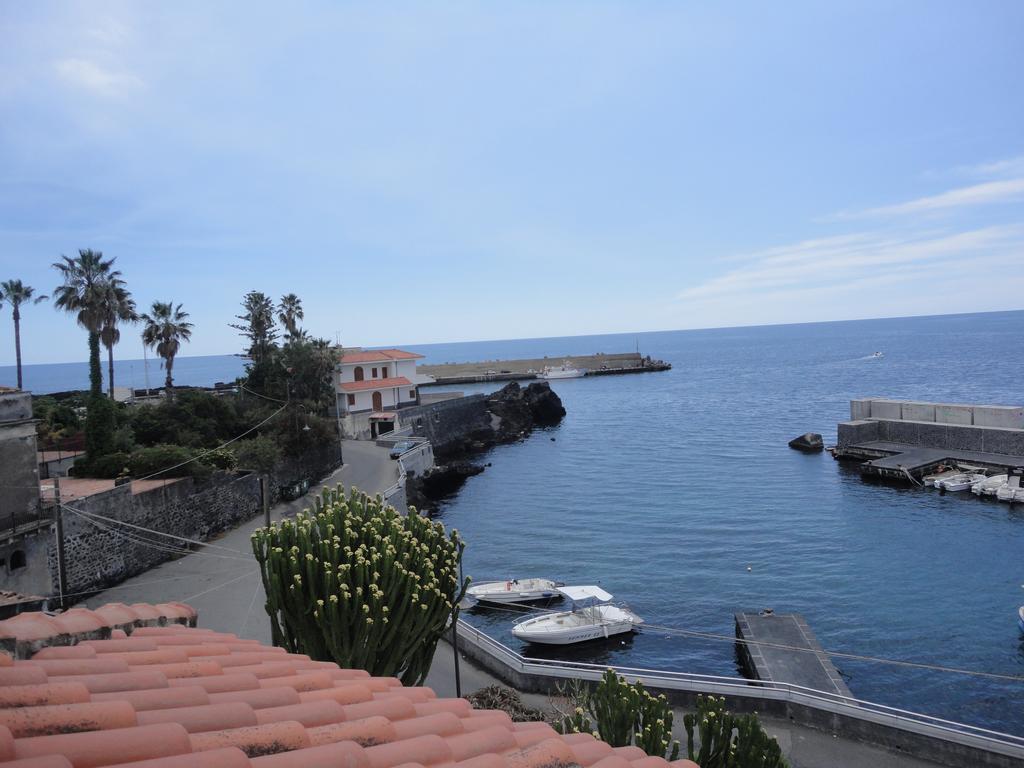 Appartamento Sul Mare Acireale Eksteriør billede