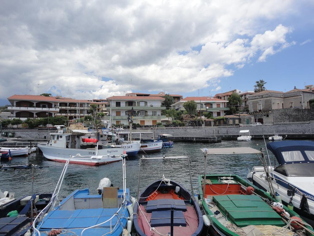 Appartamento Sul Mare Acireale Eksteriør billede